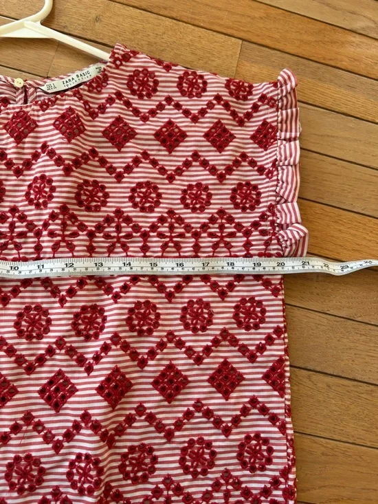 Zara Striped Eyelet Boxy Style Top - Picture 13 of 15